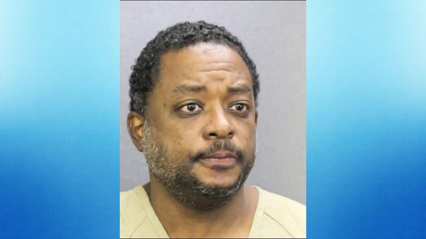 Berkely Clavin Curtis, sospechoso por el asesinato de su exnovia hace 20 años.