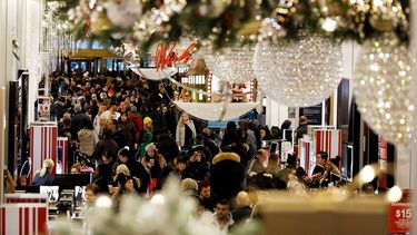 De acuerdo con la Policía, la víctima no está cooperado con la investigación para poder identificar a la persona que disparó.