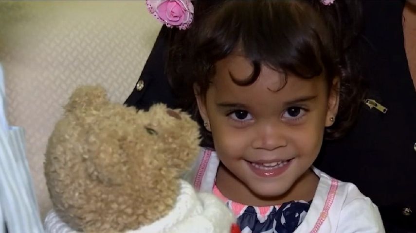 La niña cubana Alexa Prieto fue operada en el&nbsp;hospital Shrimers de Tampa gratuitamente el pasado 16 de octubre.
