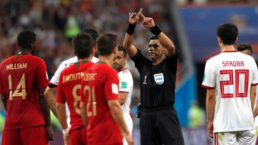 El VAR fue utilizado en la Copa del Mundo de Rusia 2018, tecnología que ayudó a los árbitros a tomar una decisión ante jugadas complicadas como un supuesto fuera de juego o un penal dudoso.