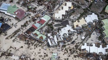 Vista aérea de los daños causados por el huracán Irma a su paso por Philipsburg, en la isla de San Martin.