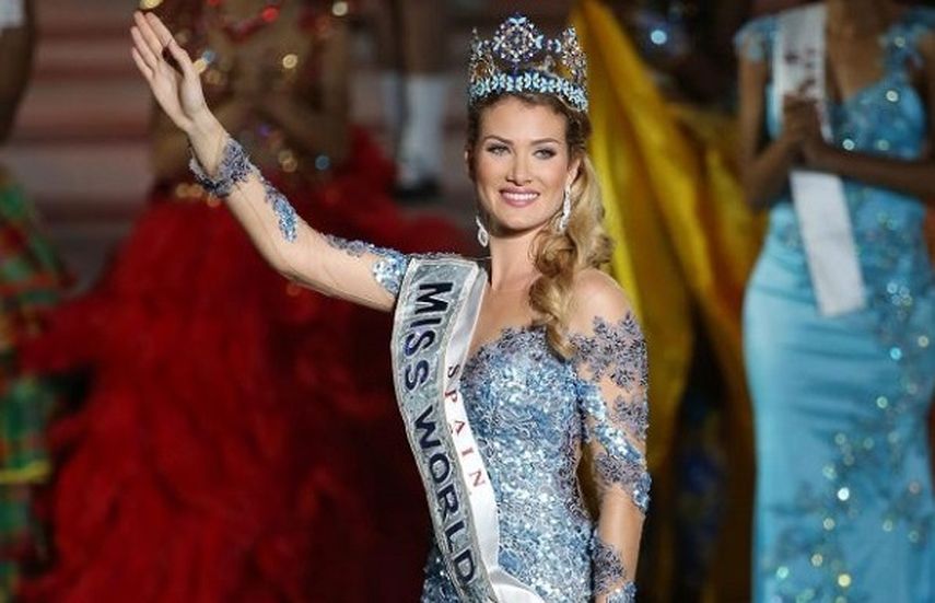La española Mireia Lalaguna recibe el título de Miss Mundo 2015. (EFE)