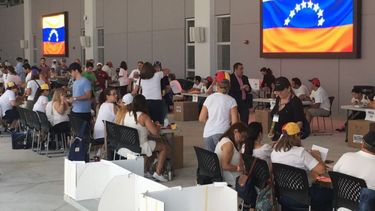 En la consulta popular que convocó la oposición en julio de 2017 participaron 115 mil venezolanos en el sur de Florida.