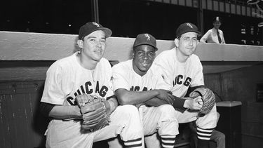 Carrasquel, a la izquierda, tuvo una gran amistad con el cubano Orestes Minnie Miñoso y con el boricua Luis Wito Alomá. (ARCHIVO)