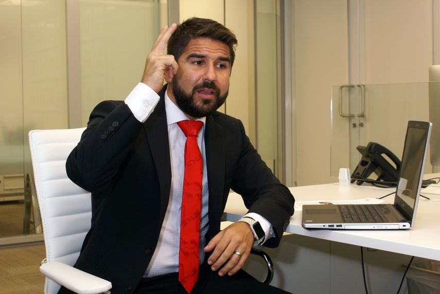 Abdalá Bucaram Jr., mejor conocido como Dalo, muy joven comenzó su carrera como asambleístay a los 26 años se convirtió en diputado.&nbsp;