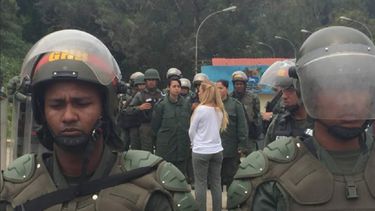 José Miguel Vivanco, director para las Américas de Human Rights Watch, le recordó en su carta a Maduro que&nbsp;ni la&nbsp;familia ni el&nbsp;abogado de López han podido visitarlo desde entonces.&nbsp;