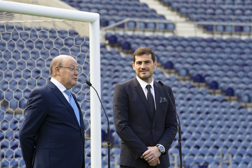 Iker Casillas: exportero de la selecci&oacute;n espa&ntilde;ola, el Real Madrid y Oporto