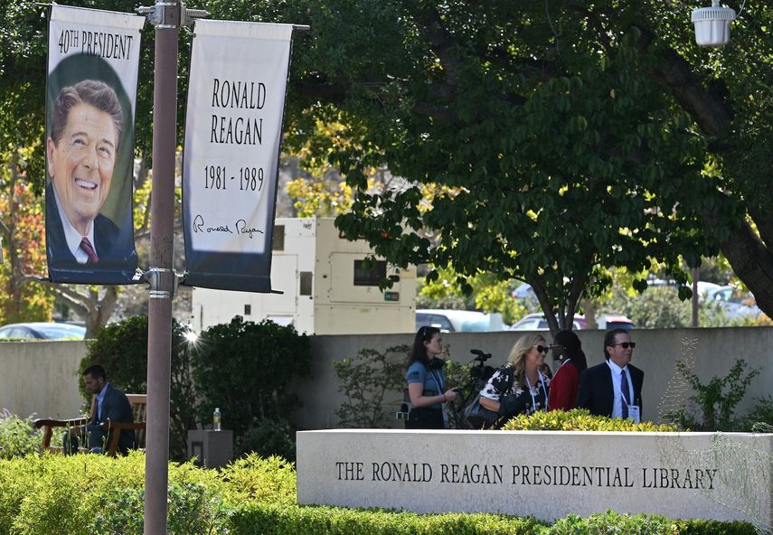 Segundo debate republicano, en vivo: Los asistentes llegan antes del segundo debate de las primarias presidenciales republicanas, en la Biblioteca Presidencial Ronald Reagan en Simi Valley, California, el 27 de septiembre de 2023.