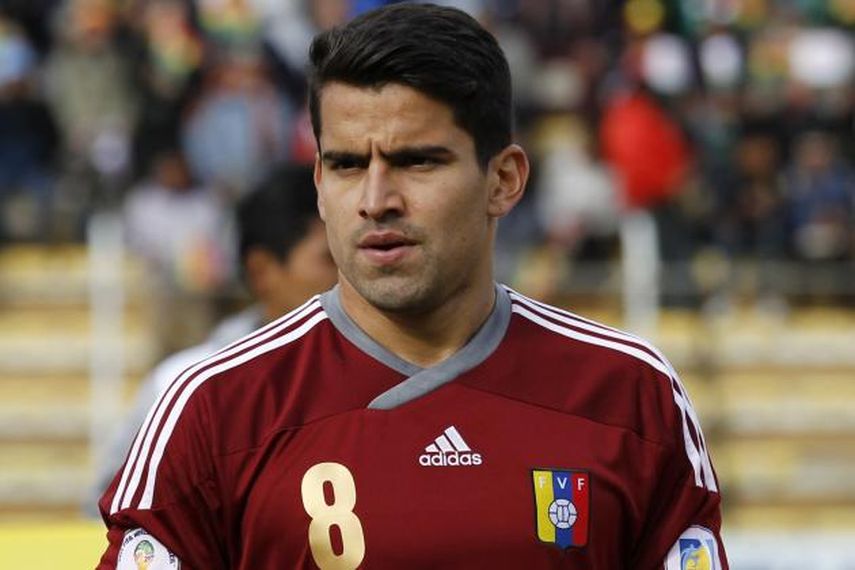 Tomás Rincón, capitán de la selección, utilizó su cuenta Twitter para publicar el comunicado (ARCHIVO)
