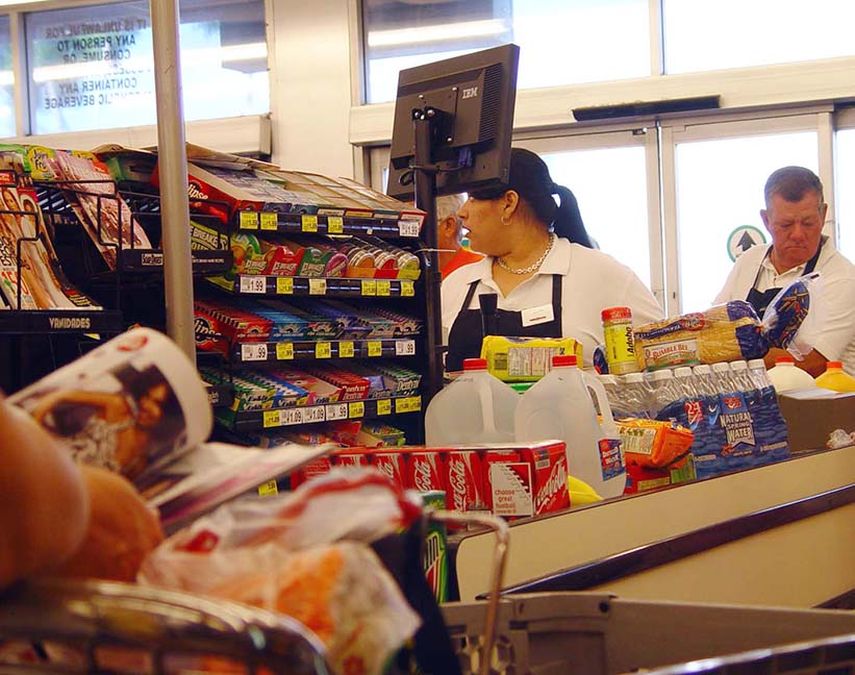Debe tener presente la importancia de acopiar alimentos, agua y otros artículos de primera necesidad. (JESÚS HDEZ.)