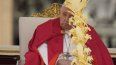 El papa Francisco celebra la misa del Domingo de Ramos en la plaza de San Pedro del Vaticano, el domingo 24 de marzo de 2024. 