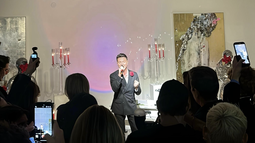 Virginio durante su más reciente presentación en Miami.