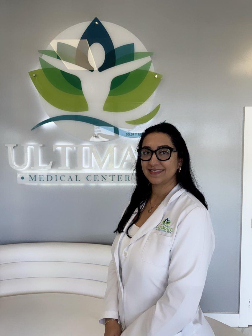Steffany Roman, Family Nurse Practitioner de Ultimate Medical Center.