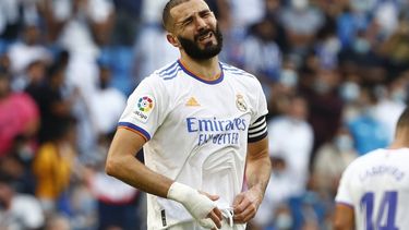 Karim Benzema del Real Madrid reacciona durante el partido contra Espanyol por la Liga española, el domingo 3 de octubre de 2021.&nbsp;