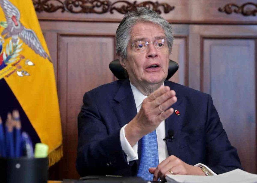 El presidente Guillermo Lasso, en un breve discurso a la nación, acusó al líder indígena Leonidas Iza de política egoísta y dijo: No negociaremos con los que tienen como rehén a Ecuador.