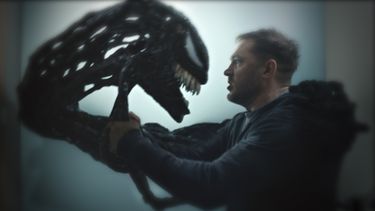 En esta imagen proporcionada por Sony Pictures, Tom Hardy en una escena de Venom: The Last Dance.&nbsp;