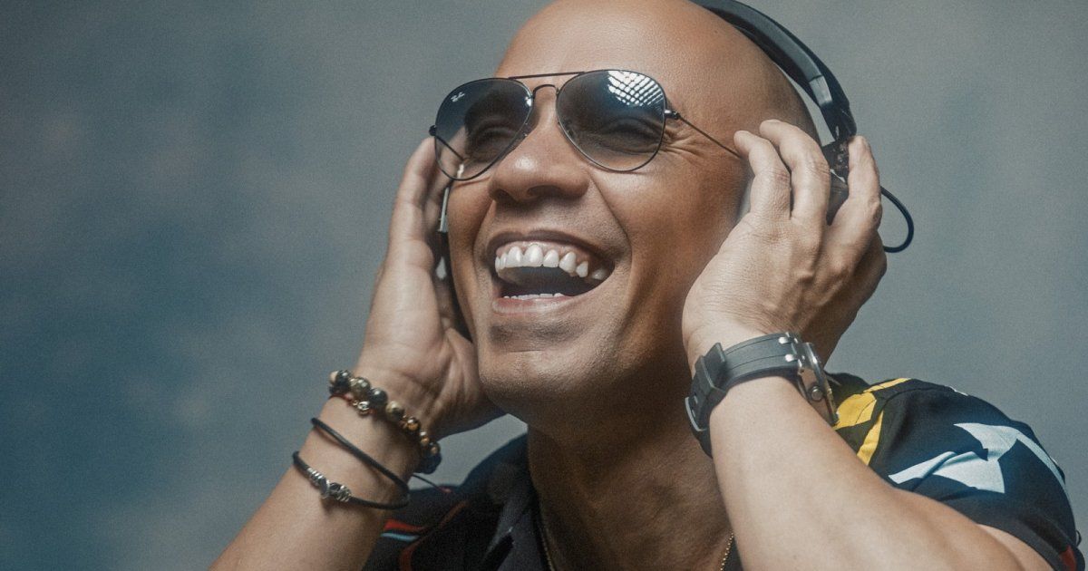 DJ Yus celebra su cumpleaños en Miami al ritmo del cubatón