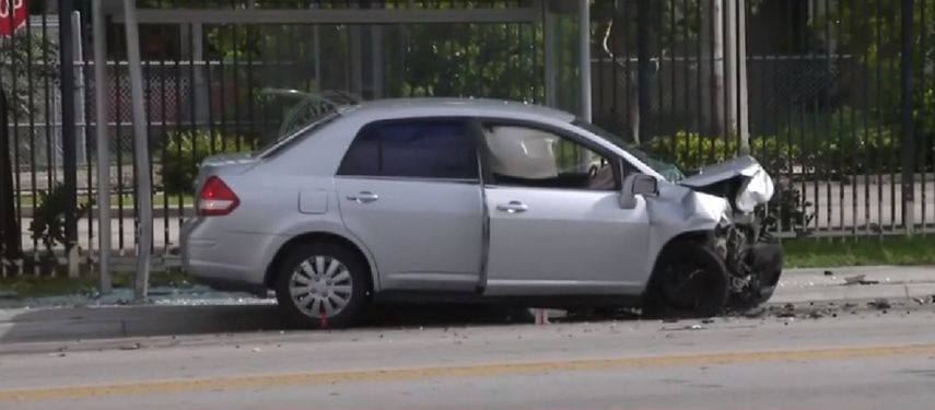 Una parte de la calle 36 noroeste cerca del accidente se cerró al tráfico.