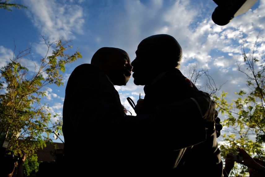 Todo pareciera indicar que la decisión del juez Hinkle es tan ambigua que deja la puerta abierta para que quienes estén en contra o a favor del matrimonio igualitario puedan interpretarla desde su propia perspectiva