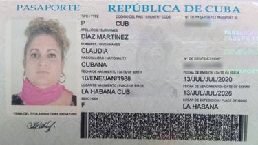 El pasaporte de la cubana Claudia Díaz Martínez.