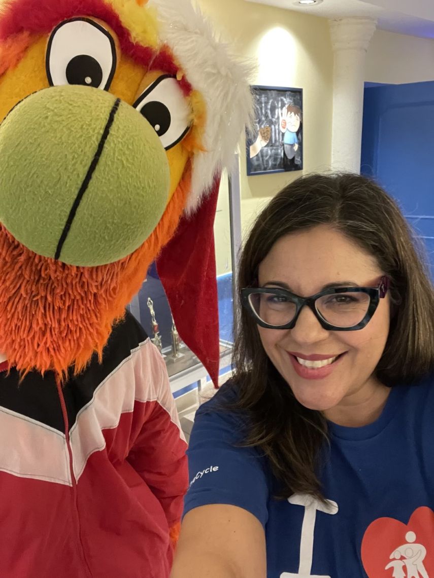 Karina Pavone, Amigos For Kids.