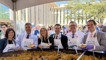 Representante Demi Busatta, Alex Rizzo, comisionada Vicki López, concejal Doral Rafael Pineyro, senador Rene García, comisionado de Miami Ralph Rosado&nbsp; &nbsp;