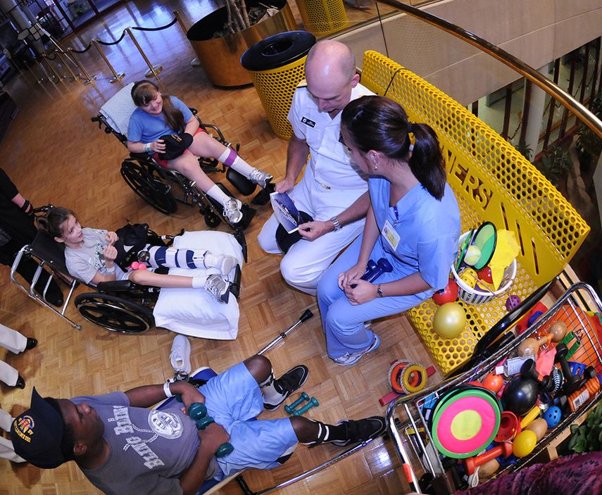 La razón de que el valor se haya reducido tanto es elemental: “La cobertura de los niños es menor porque no tienen las enfermedades que afectan a los adultos”. (Archivo)