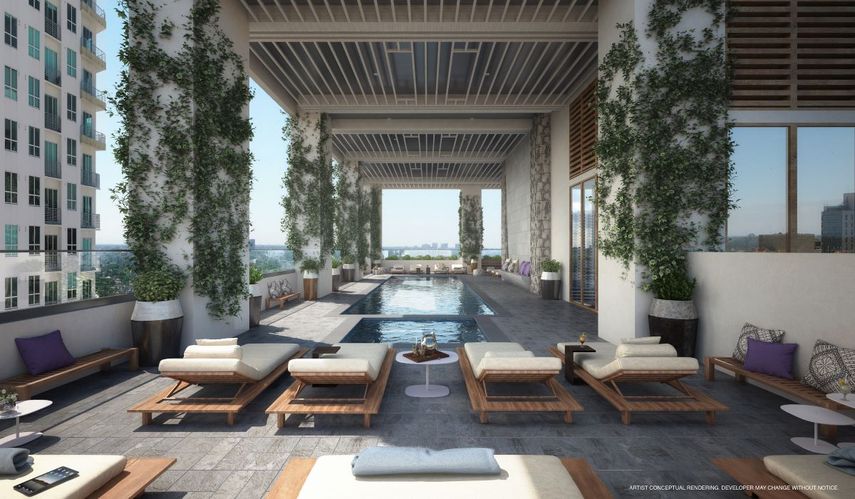 YotelPAD Miami, un proyecto que dió la bienvenida al robot mayordomo Techi.