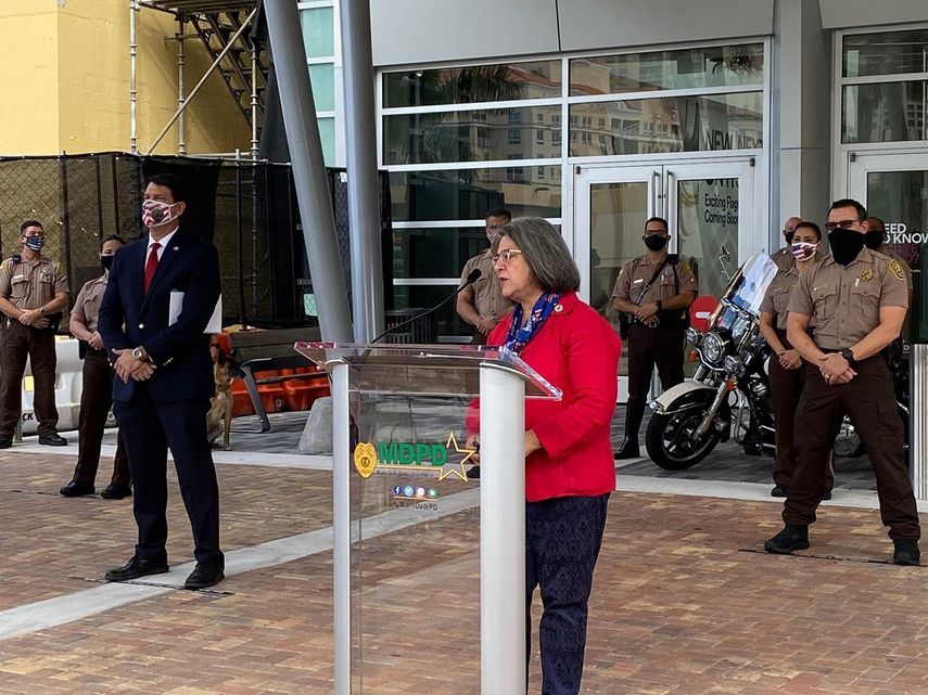 La alcaldesa de Miami-Dade, Daniella Levine Cava.