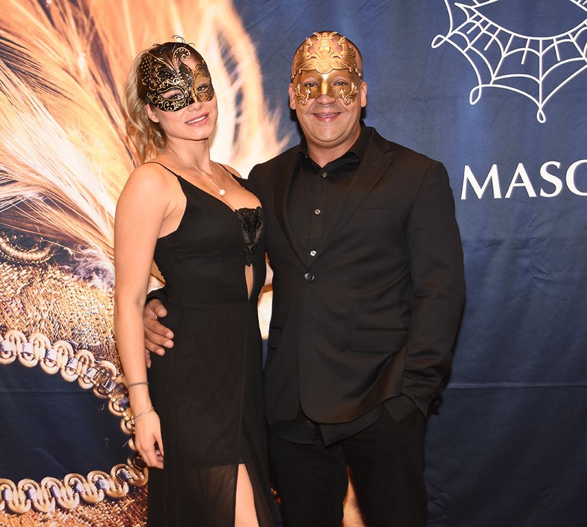 Life Time Coral Gables celebró la noche del jueves, 28 de octubre de 2021, su primer evento Masquerade. En la imagen posa Brenda Hensley.