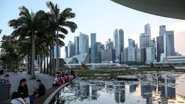 Vista general del distrito financiero de Singapur, un país formado por 63 islas, que acogerá el 12 de junio la reunión entre el presidente Donald Trump y el líder norcoreano, Kim Jong-un, en el hotel Capella, en la isla de Sentosa.&nbsp;