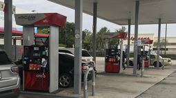 Baja el precio de la gasolina en Florida Baja el precio de la gasolina en Florida
