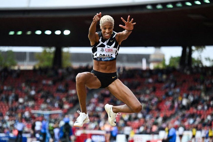 La venezolana Yulimar Rojas compite en el triple salto durante el Diamond League, el 31 de agosto de 2023.