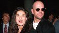 Los actores Bruce Willis y Demi Moore llegan al estreno de la película Die Hard With a Vengeance, en el Sony Lincoln Square Theater de la ciudad de Nueva York el 15 de mayo de 1995.