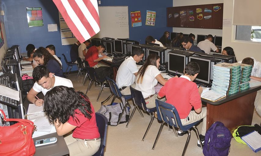 Los estudiantes reciben clases los sábados para reforzar algunas materias (GISELLE SANTALUCCI)