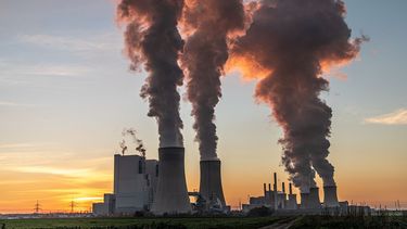 Contaminación del aire aumente el riesgo de que las personas sufran un infarto (PIxabay)