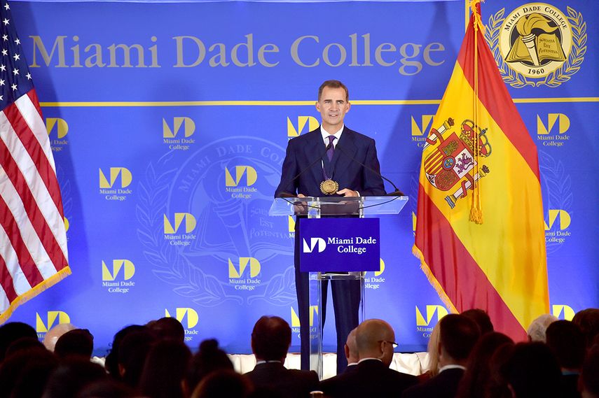 El monarca español durante su visita al Miami Dade College. (ÁLVARO MATA)