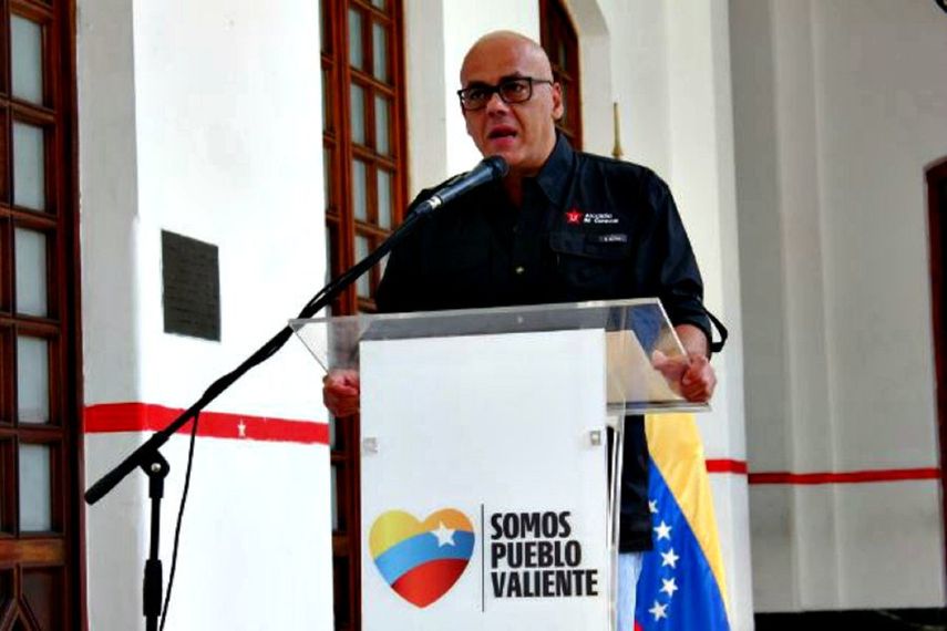 Jorge&nbsp;Rodríguez indicó que este compromiso debe hacerse antes de las elecciones y que por parte del chavismo están listos para firmar la aceptación de esos resultados.