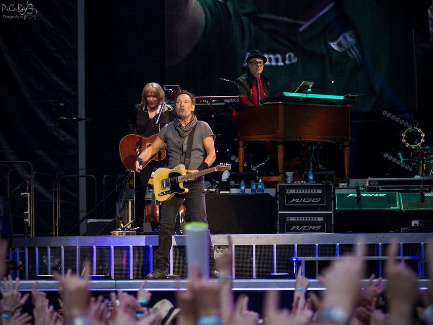 Es bastante buena. Es una canción que escribí para mi hijo mayor, Una gran balada no muy característica de lo que yo suelo cantar. Pero creo que hubiera encajado, desveló en 2016 Springsteen a BBC Radio 2.&nbsp;