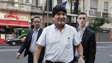 El tribunal electoral de Bolivia observ&oacute; por falta de documentaci&oacute;n las inscripciones de Evo Morales, que postula al Congreso, y de su delf&iacute;n Luis Arce, candidato presidencial.