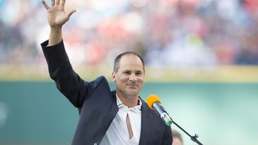 Omar Vizquel, beisbolista venezolano que jugó durante 24 temporadas en Grandes Ligas