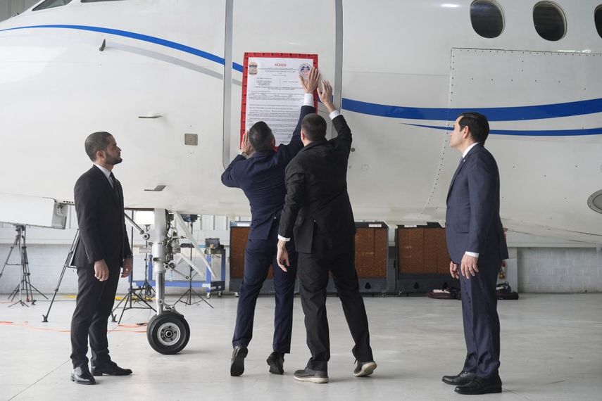 El secretario de Estado, Marco Rubio, supervisó la incautación del segundo avión del régimen