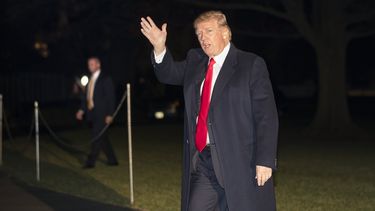 Esta decisión judicial supone un nuevo contratiempo para&nbsp;Trump, quien el pasado agosto emitió una orden para instruir al Pentágono en la implementación de una prohibición de alistamiento a los transexuales.