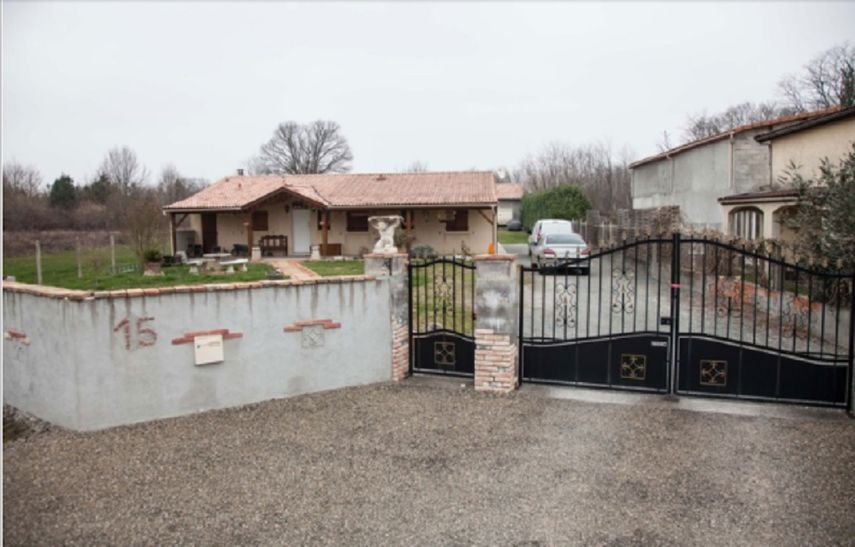 El domicilio donde fueron encontrados los hijos de la mujer condenada.