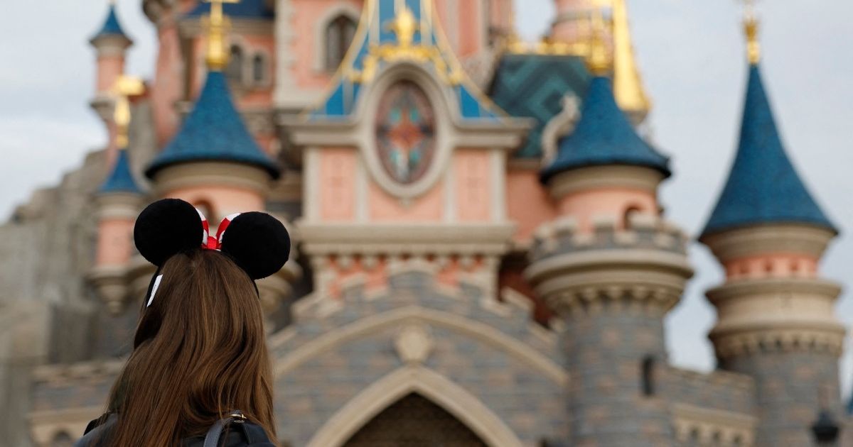 Florida rompe récord histórico de turismo en segundo trimestre de 2025