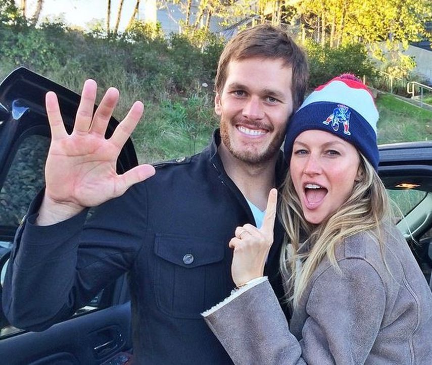 La modelo brasileña colgó una foto de Tom Brady junto a su pequeña hija Viviane en Instagram. 