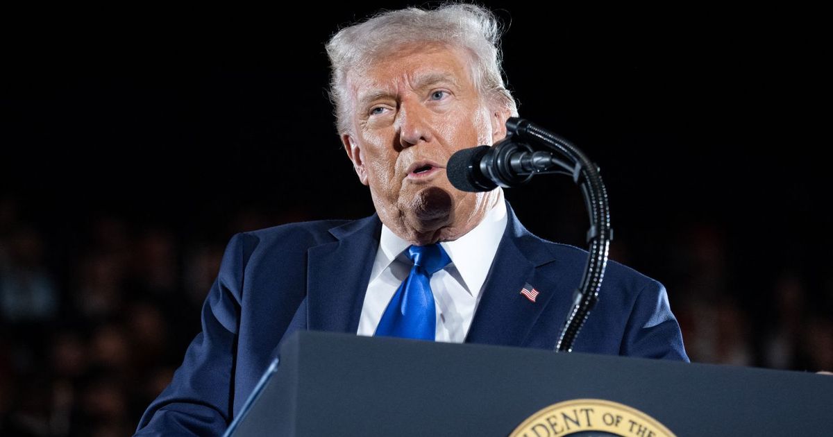 ¿Cuál es la respuesta del presidente Trump a demócratas radicales que piden destituirlo?
