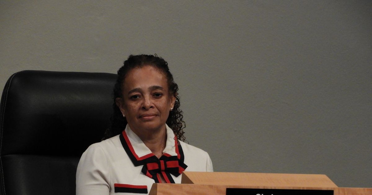 Miami aprueba polémico acuerdo con ICE pese a protestas por impacto en inmigrantes