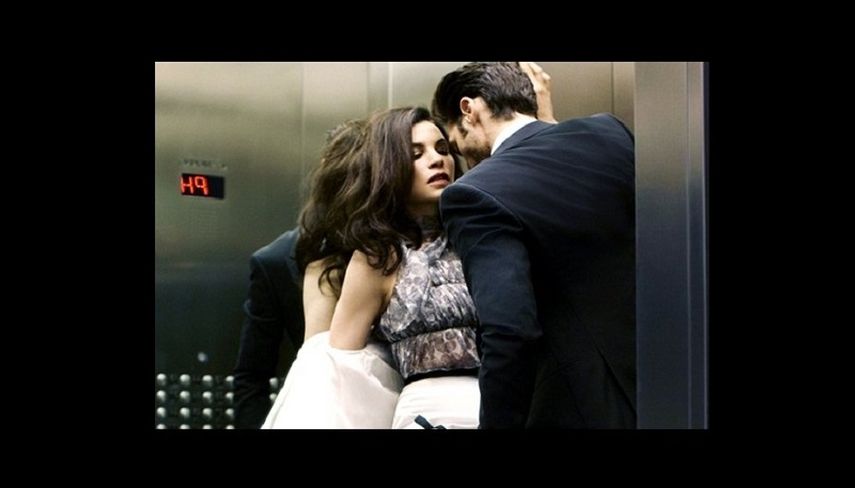 Una de las fantasías más comunes es mantener sexo dentro de un ascensor (CORTESÍA)