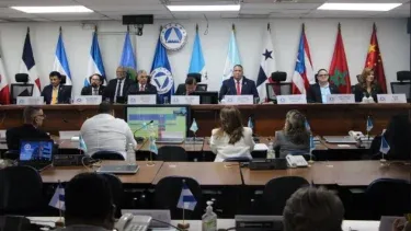 El Parlamento Centroamericano (Parlacen) lo integran diputados de El Salvador, Guatemala, Honduras, Nicaragua, Panamá y República Dominicana.